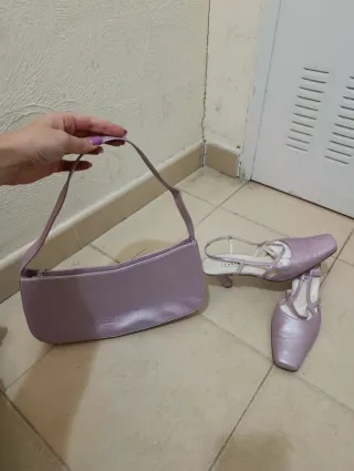 Conjunto bolso y zapatos morados