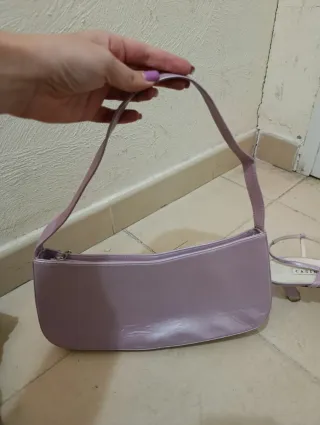 Conjunto bolso y zapatos morados