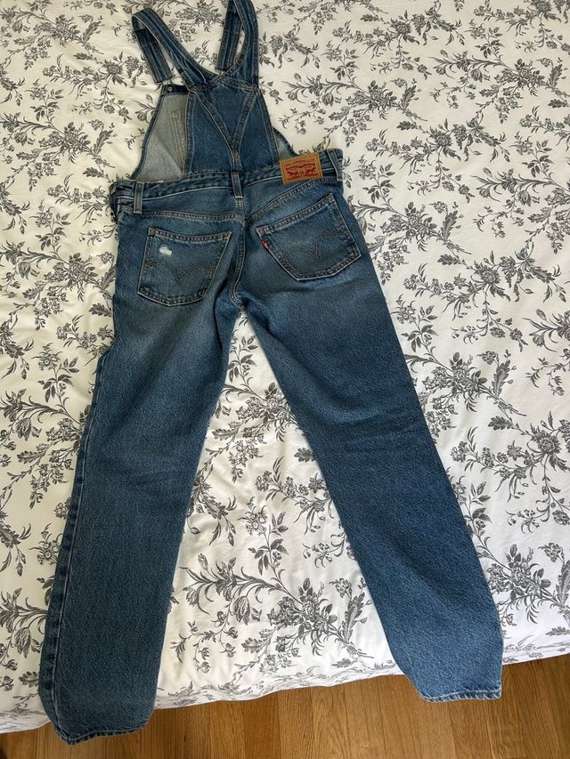 Peto vaquero Levi's pitillo azul