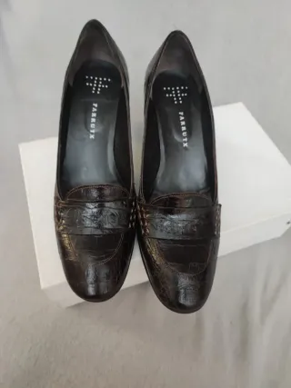 FARRUTX Tacones Piel Cocodrilo Marrón