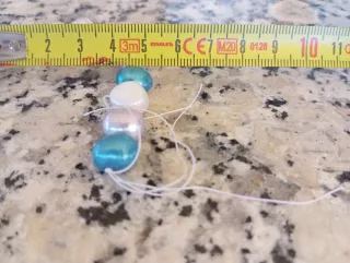 Hilo de perlas naturales rosas, turquesas y blanca