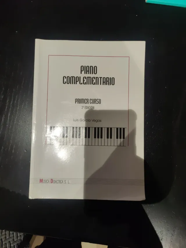 Livro Piano Complementar - Primeiro Curso