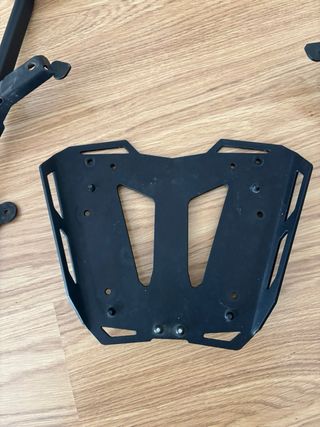 Soporte y Parrilla GIVI para Moto