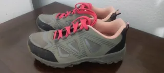 Botas de montaña grises y rosas talla 39