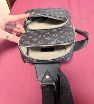 Riñonera Louis Vuitton Monogram Negra