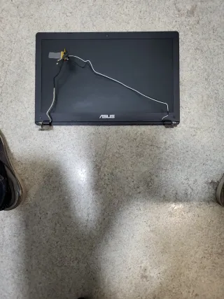 Schermo Display LCD Asus K550C Notebook