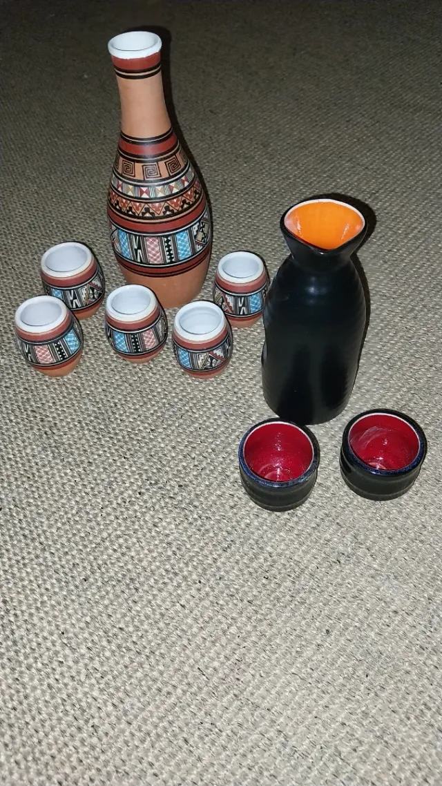 Juego de 2 jarras y 7 vasos de saque