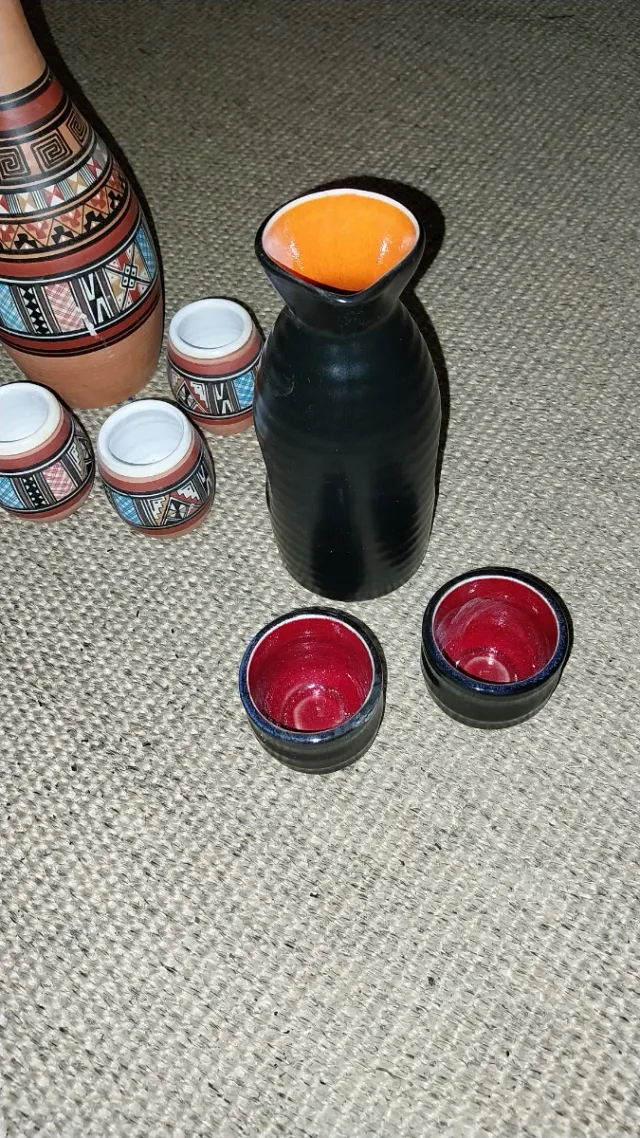 Juego de 2 jarras y 7 vasos de saque