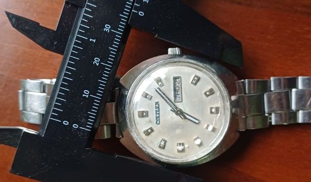 Reloj Citizen Vintage Plata