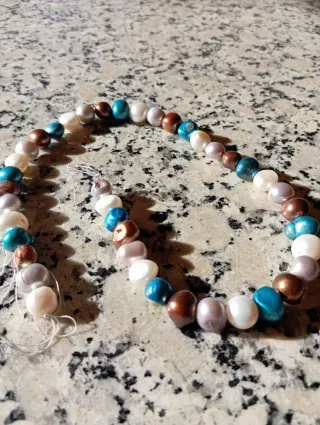 Hilo de perlas naturales multicolor