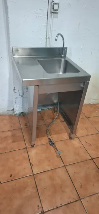 Fregadero Acero Inox con Grifo y Pedal