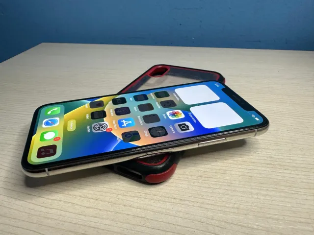 iPhone X 64GB Argento