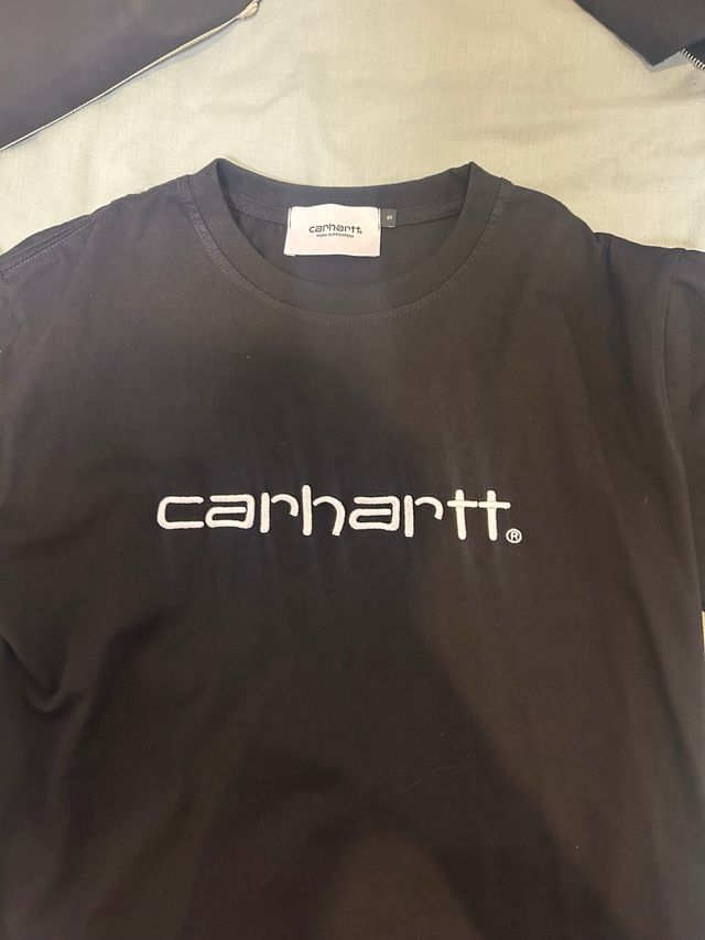 Camiseta Carhartt Negra Logo Blanco