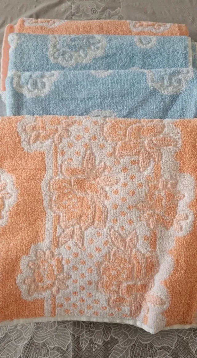 Juego de 4 toallas de algodón sin estrenar