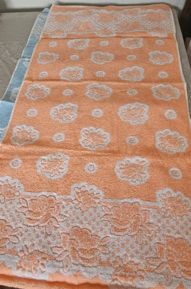 Juego de 4 toallas de algodón sin estrenar