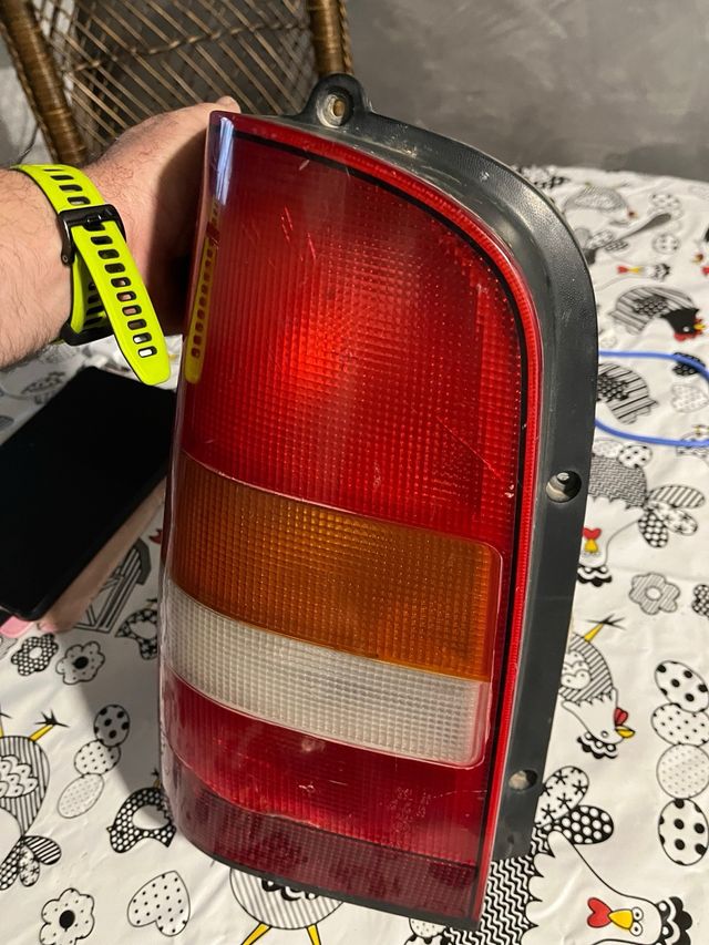 Piloto trasero Izq Vito W638