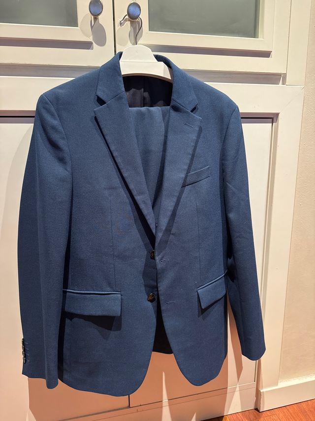 Traje de hombre Zara azul