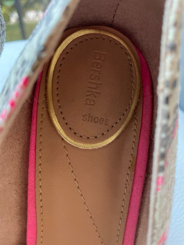 Zapatos de tacón “estileto “ estampado serpiente