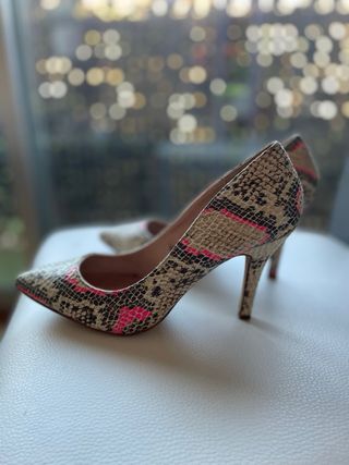 Zapatos de tacón “estileto “ estampado serpiente