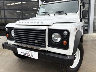 Land Rover Defender 110 SW SE 122CV