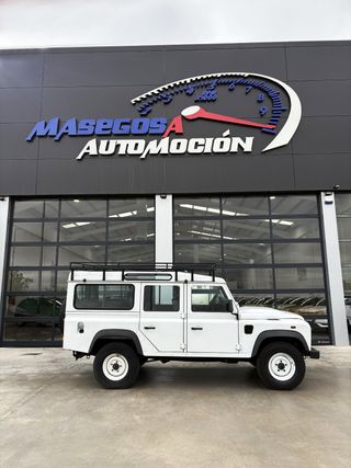 Land Rover Defender 110 SW SE 122CV
