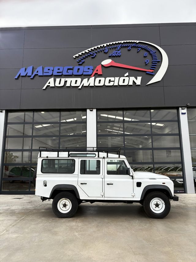Land Rover Defender 110 SW SE 122CV