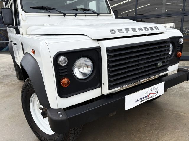 Land Rover Defender 110 SW SE 122CV