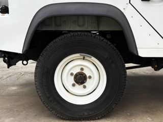 Land Rover Defender 110 SW SE 122CV