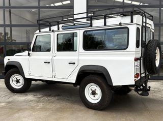 Land Rover Defender 110 SW SE 122CV