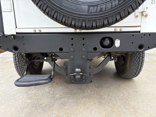 Land Rover Defender 110 SW SE 122CV