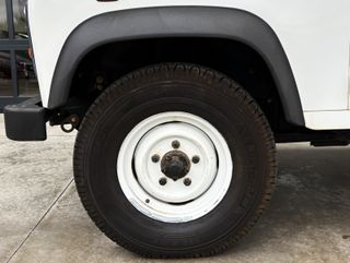 Land Rover Defender 110 SW SE 122CV