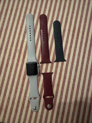 Apple Watch Series 7000 38mm + 2 correas