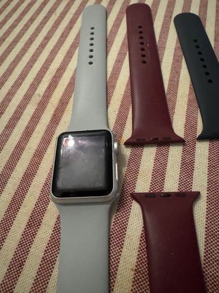 Apple Watch Series 7000 38mm + 2 correas