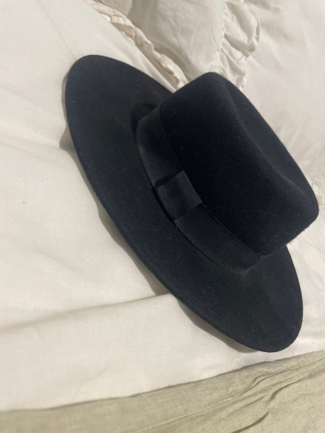 Sombrero negro mujer