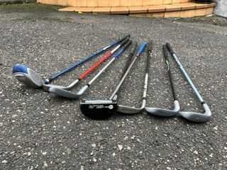 Palos de golf Perry Gear y Masters