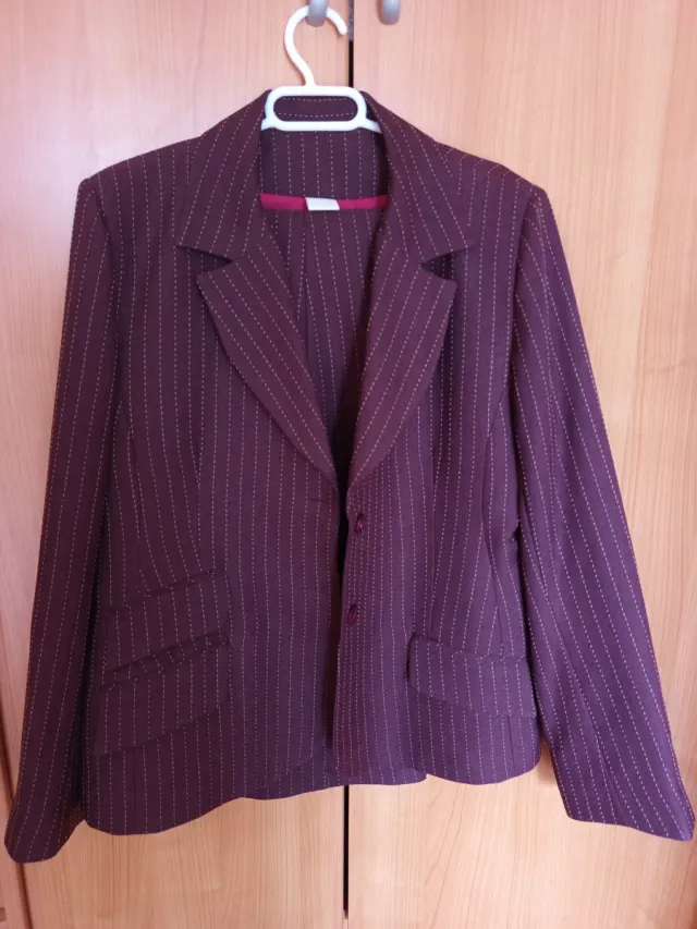 Traje de chaqueta y pantalón rayas