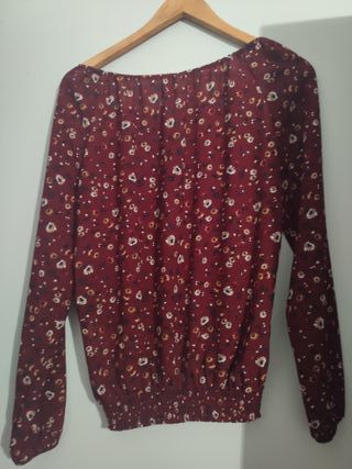 Blusa estampada floral manga larga