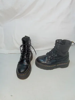 Botas Dr. Martens Jadon Plataforma Negras
