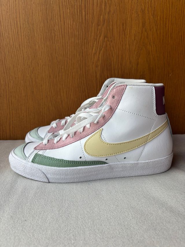 Nike Blazer Mid 77