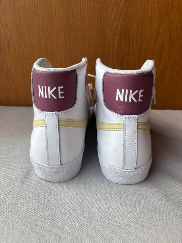 Nike Blazer Mid 77