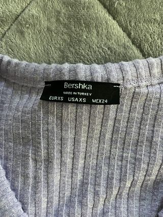 Rebeca Bershka Morada Talla XS Lana