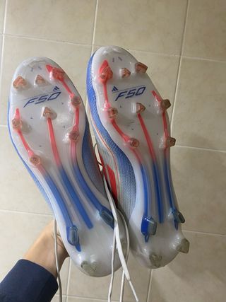 2 pares Botas de fútbol Adidas GAMA ALTA 100€