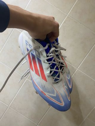 2 pares Botas de fútbol Adidas GAMA ALTA 100€