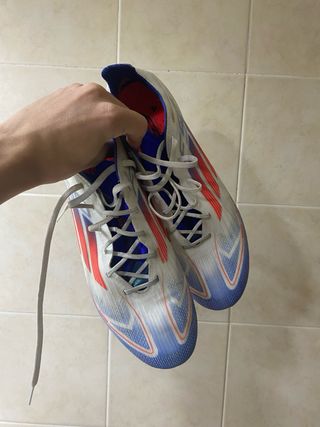 2 pares Botas de fútbol Adidas GAMA ALTA 100€