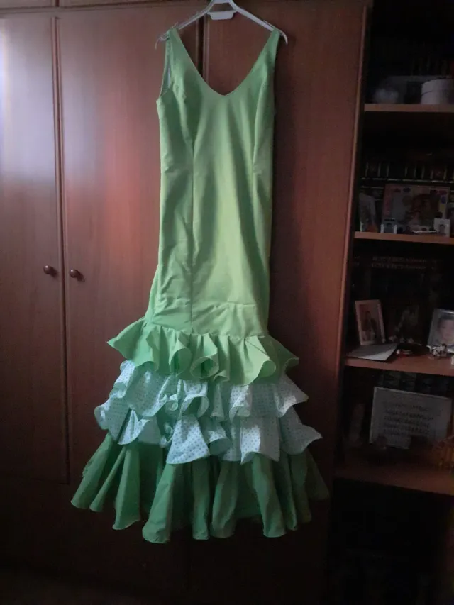 Traje Flamenca Verde Pistacho Talla 38
