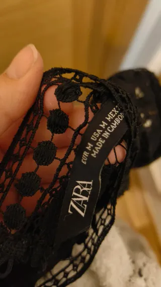 Vestido negro con encaje