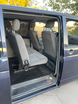 Volkswagen Transporter T6 2011