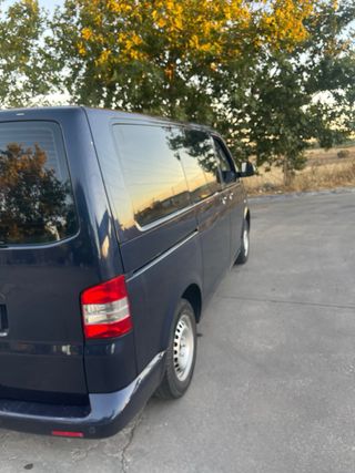 Volkswagen Transporter T6 2011
