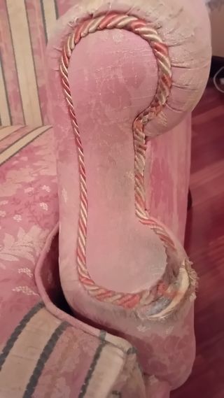 Butaca orejera vintage tela y madera