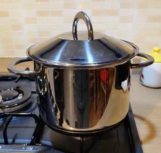 Pentola cuocipasta e a vapore